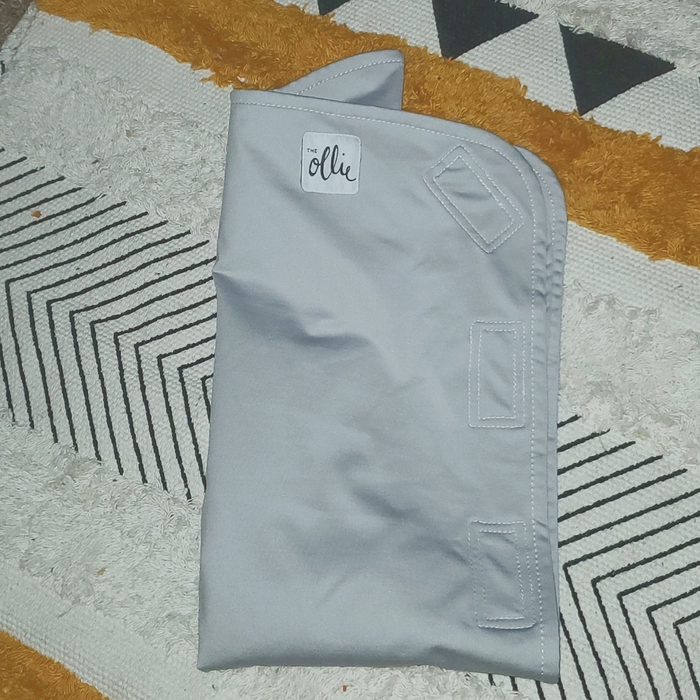 Ollie Swaddle, Stone (Grey color)